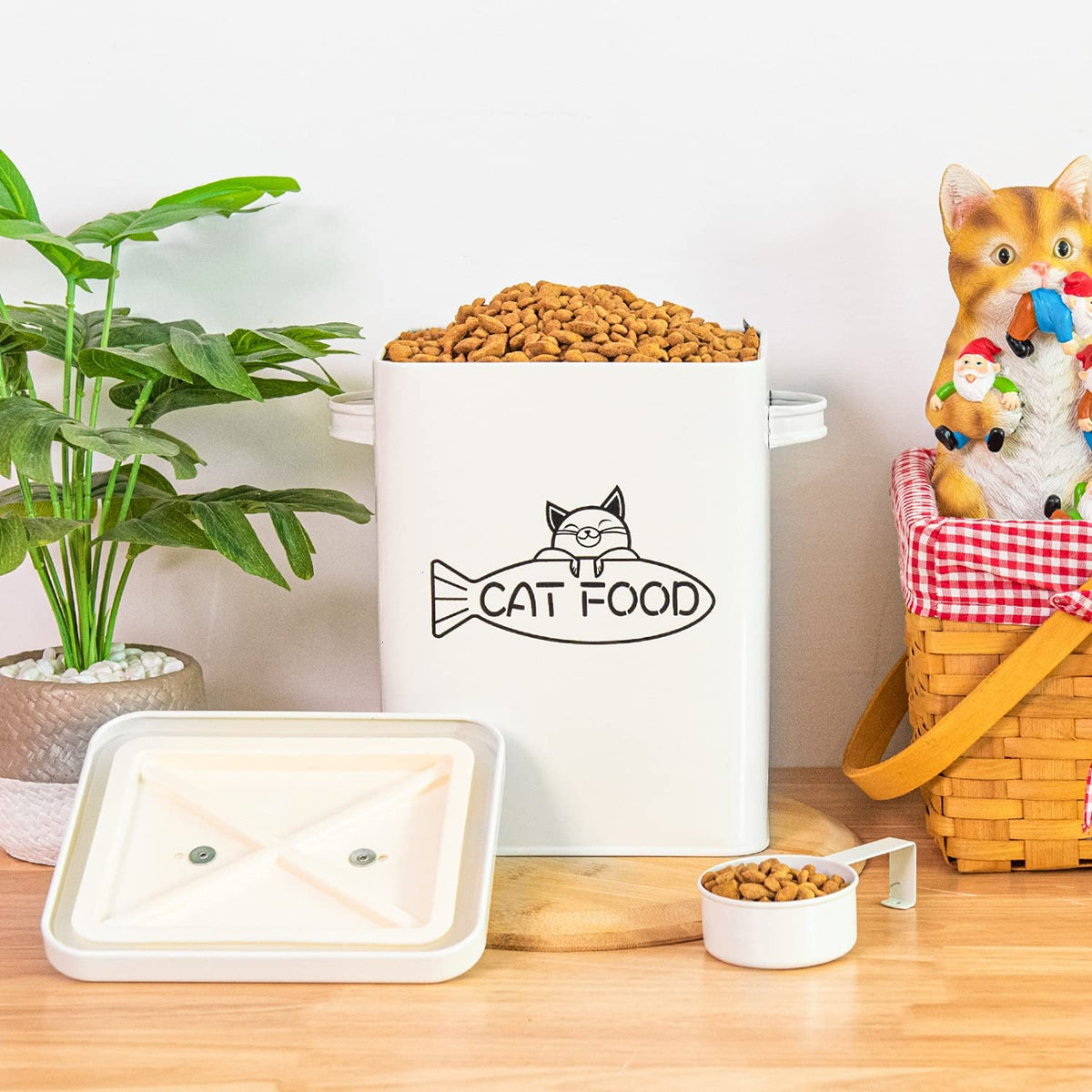 Vumdua Large Dog and Cat Food Storage Container, Farmhouse Pet Food Storage Containers with Lid and Dry Food Scoop, Durable Airtight Cat Container 12-13 lbs Capacity, Great Gift for Pet Owners