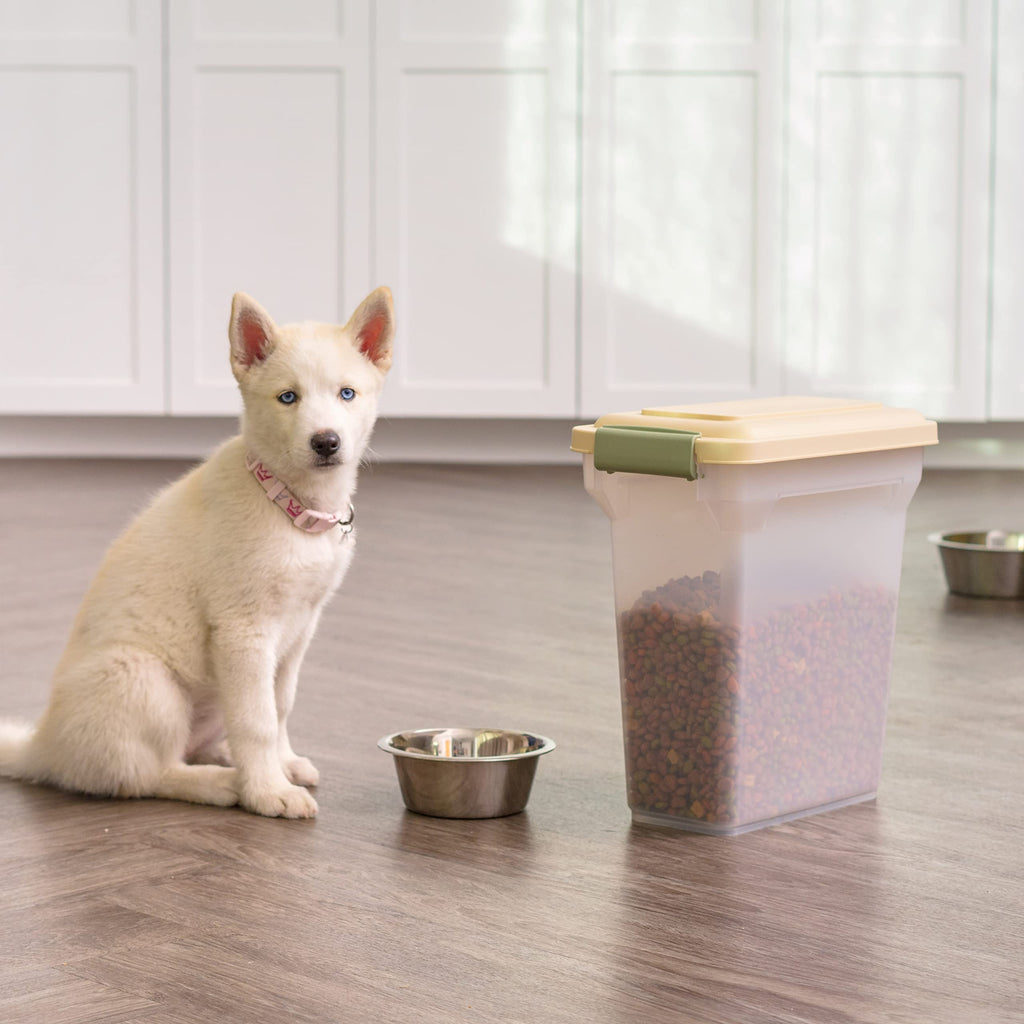 IRIS USA Dog Food Storage Container, Up to 13 lbs, Dark Gray, Made in USA | Includes 2-Cup Scoop, Airtight Seal, BPA-Free, Bird Seed, Cat food, Treats, Keeps Kibble Fresh, Pellets